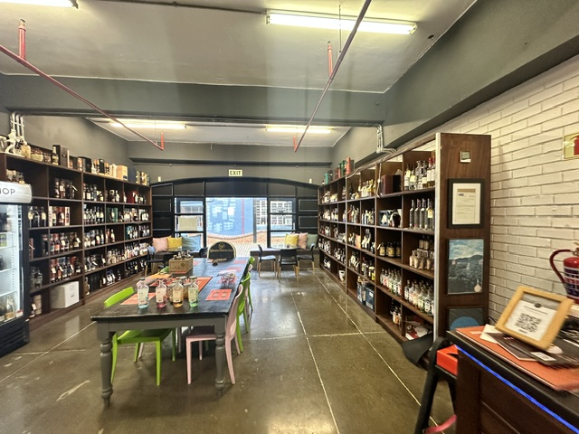 To Let Commercial Property for Rent in Woodstock Western Cape
